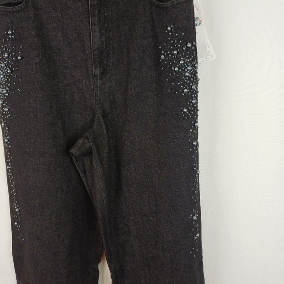 NWT Quacker Factory Stretch Pearl Embellished 5 Pocket Boot Cut Jeans A13676 - Picture 3 of 6